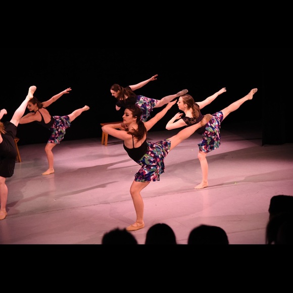 Meet your Posher, Jessi - Picture 2 of 4